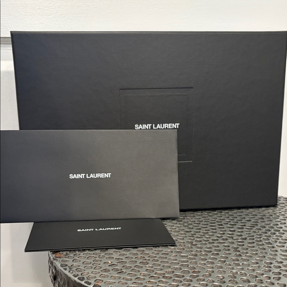 Saint Laurent Black Embroidered Logo Tote Bag in Black Fleece 100% Cotton - Picture 7 of 8
